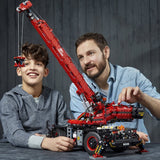 Technic Rough Terrain Crane 42082 Building Kit (4056 Pieces)