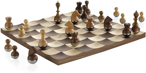 WOBBLE CHESS SET