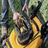 DEWALT 20 V MAX Cordless Mower